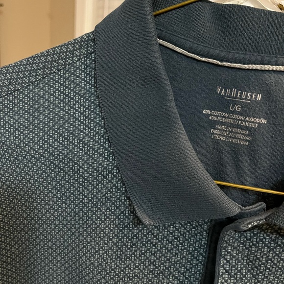 Van Heusen, Gant, Chaps, Izod, Arrow, St. John’s Polo Shirts - (7) Shirts - Picture 5 of 16